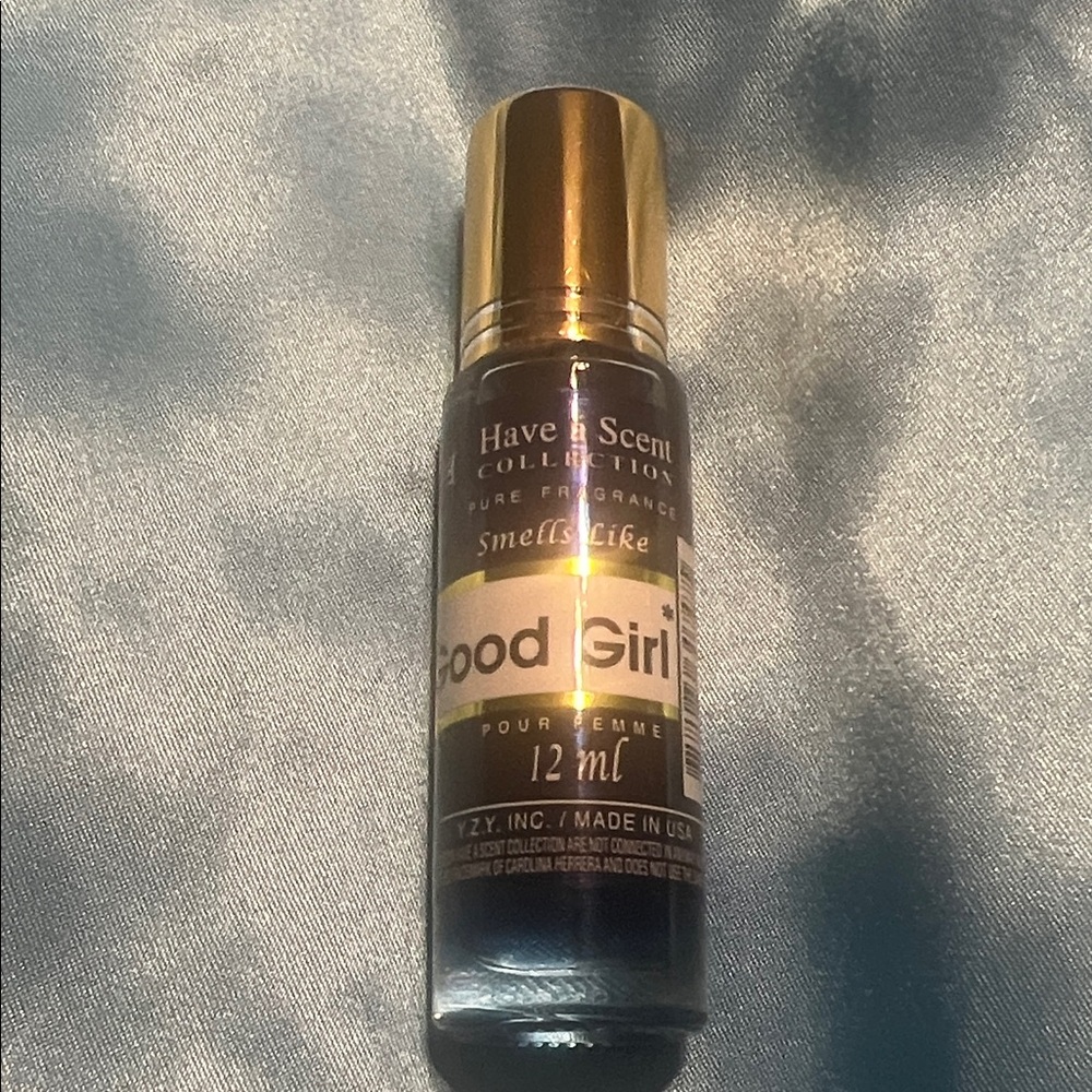 Have a Scent smells like Good Girl Perfume Oil 12ml, rollerball fragrance oil.